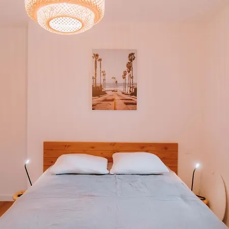 100m De La - Belle Maison Pour 8