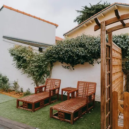 100m De La - Belle Maison Pour 8 * Pornichet