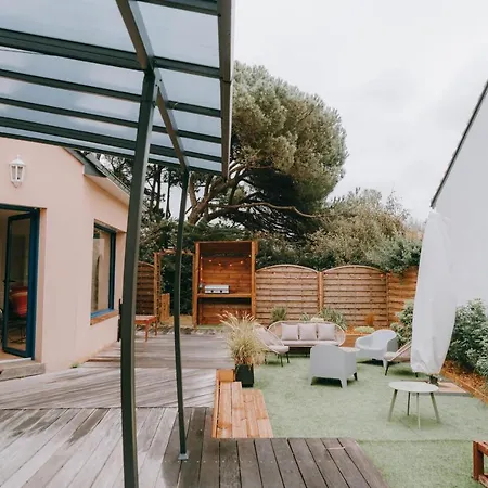 100m De La - Belle Maison Pour 8 Holiday home