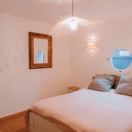100m De La - Belle Maison Pour 8 *